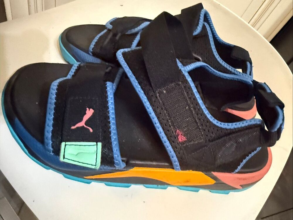 PUMA Women's Walking Hiking Trail RS Arcade Sandals Black Blue Size 6